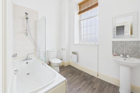 undefined, The Crescent, Gloucester
