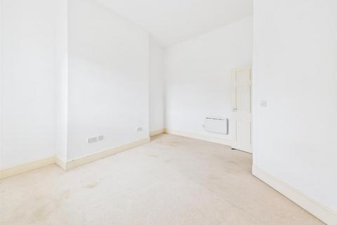 undefined, The Crescent, Gloucester