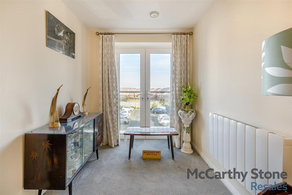 8669185-interior03.jpg