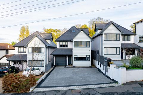 London Hill, Rayleigh, SS6