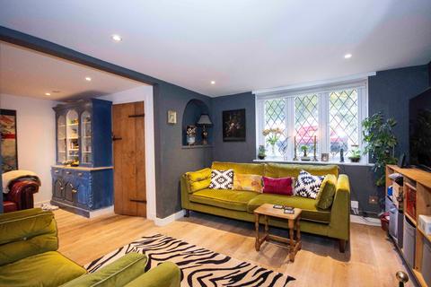 undefined, Latimer Road, Chenies Bottom, WD3