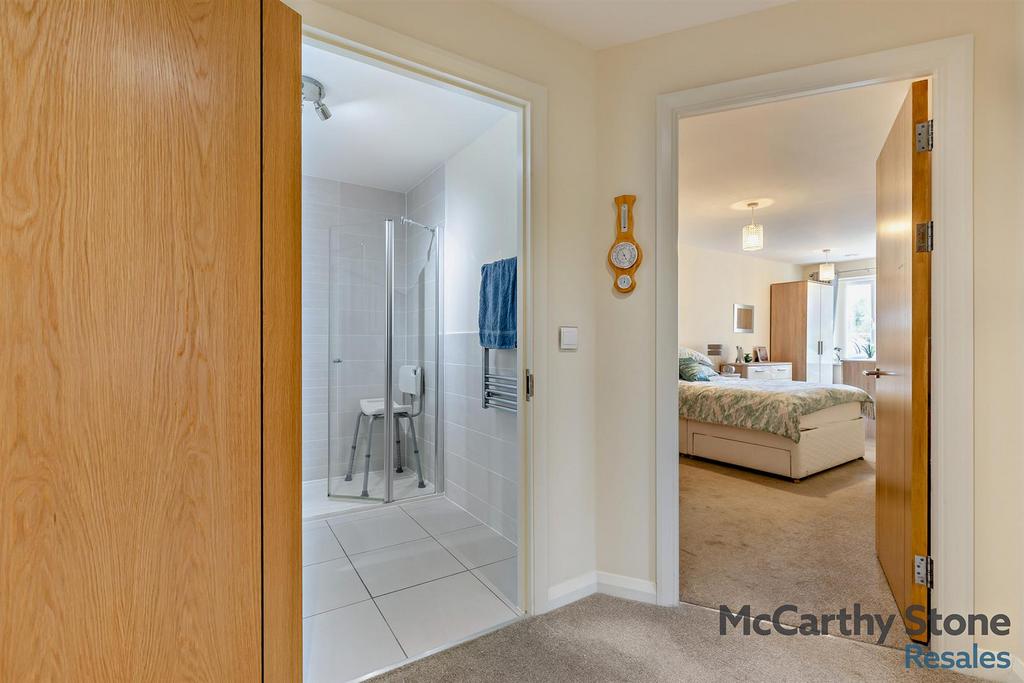8668608-interior03-800.jpg