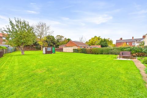 2 bedroom end of terrace house for sale, Butts Road, North Lincolnshire DN18