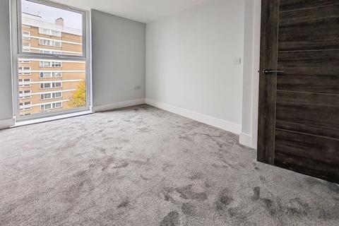 1 bedroom flat to rent, Canal Walk, Southampton SO14