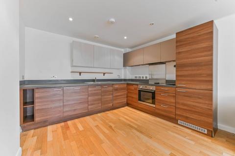 2 bedroom flat to rent, London Road, Croydon, CR0