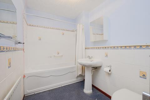 2 bedroom apartment for sale, Griffiths Road, London SW19