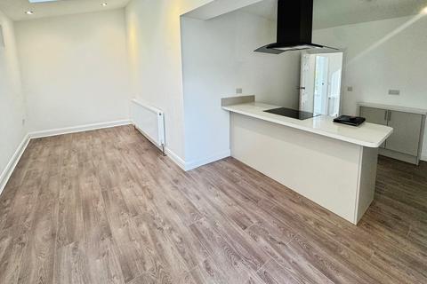 undefined, Parkwood Road, Shipley, BD18