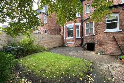 1 bedroom ground floor flat to rent, Egerton Road North, Manchester
