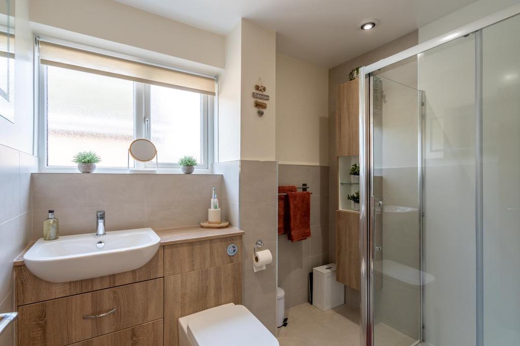Shower Room.jpg