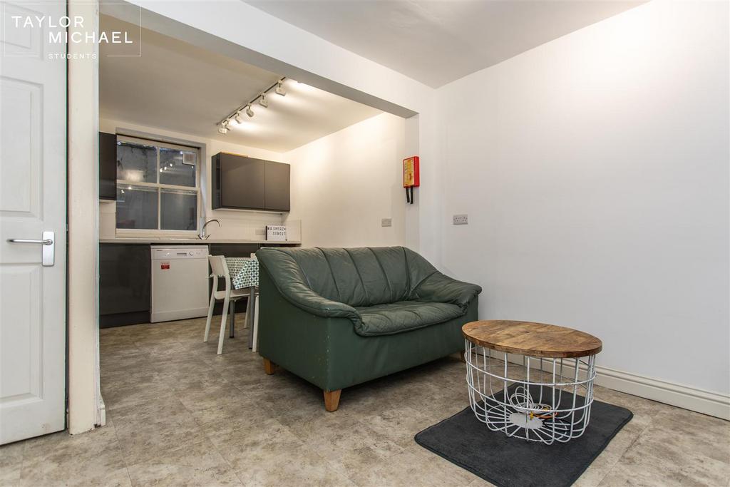 Livingroom/Kitchen