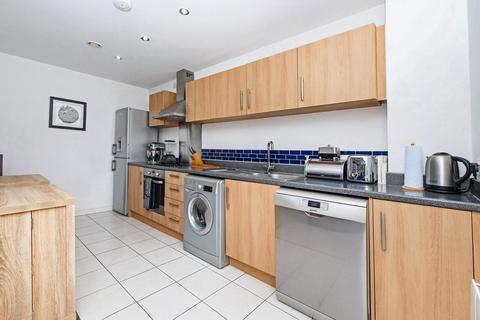 2 bedroom apartment for sale, College Court, Dringhouses, York