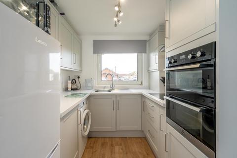 2 bedroom bungalow for sale, Hedgeway, Felpham, Bognor Regis