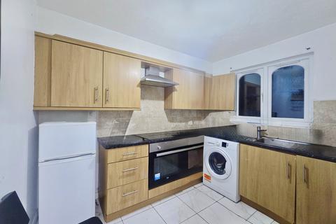 undefined, Stirling Grove,  Hounslow, TW3