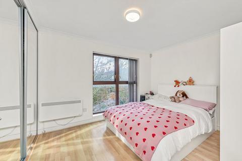 1 bedroom flat for sale, Russell Place, London SE16