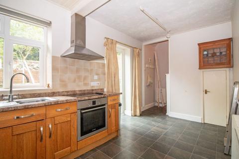undefined, London Road, Horndean, PO8 0BW