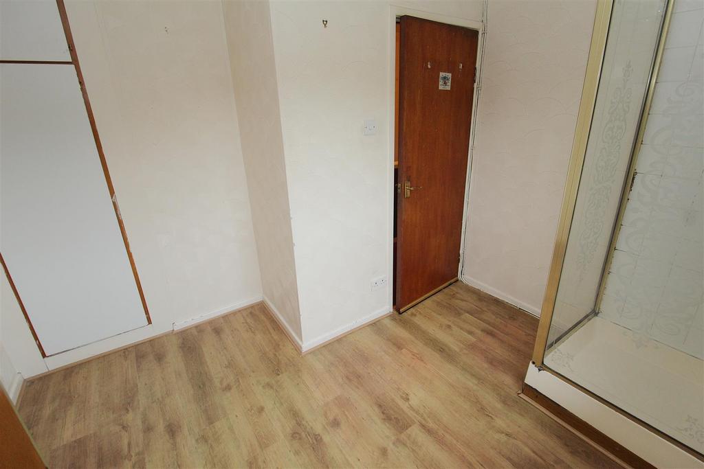Bed3a.JPG