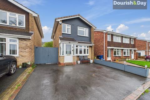 3 bedroom detached house for sale, Spreadoaks Drive, Stafford ST17