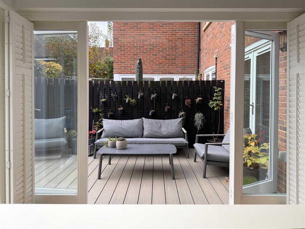 15. Garden-4.jpg