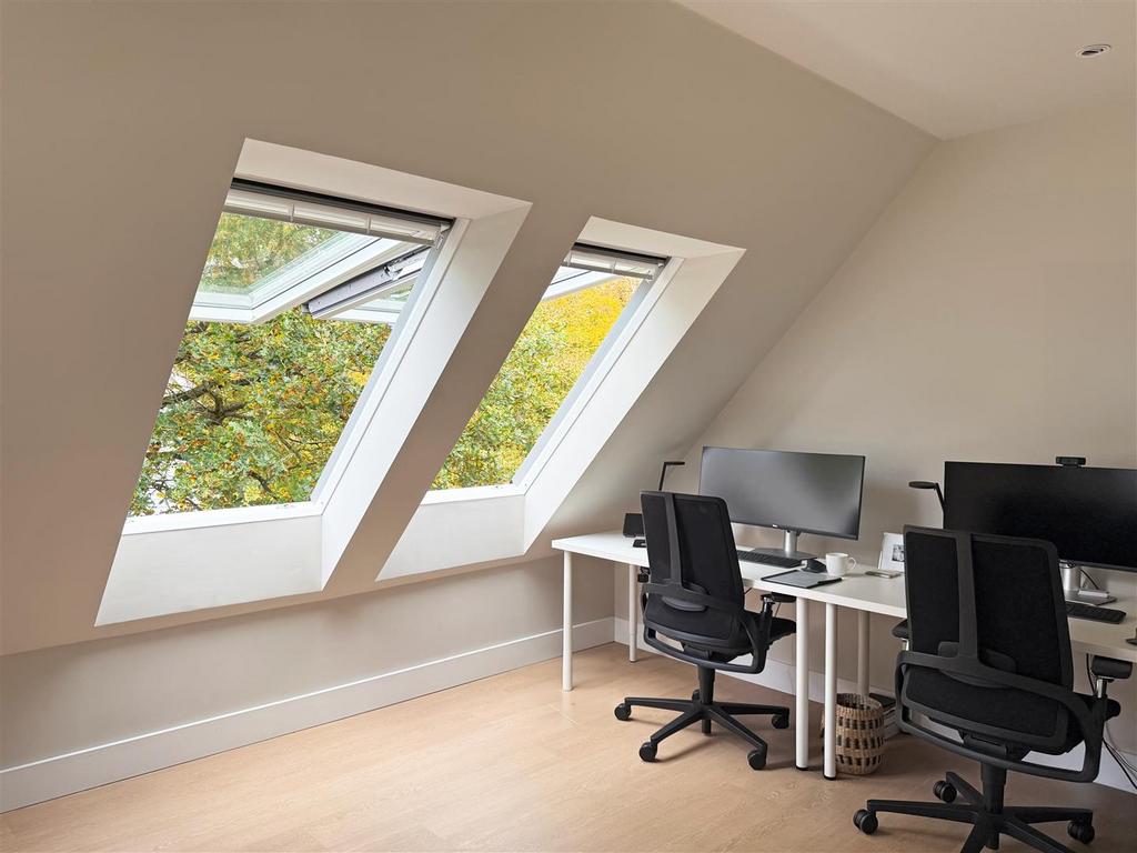 38. Office-1.jpg