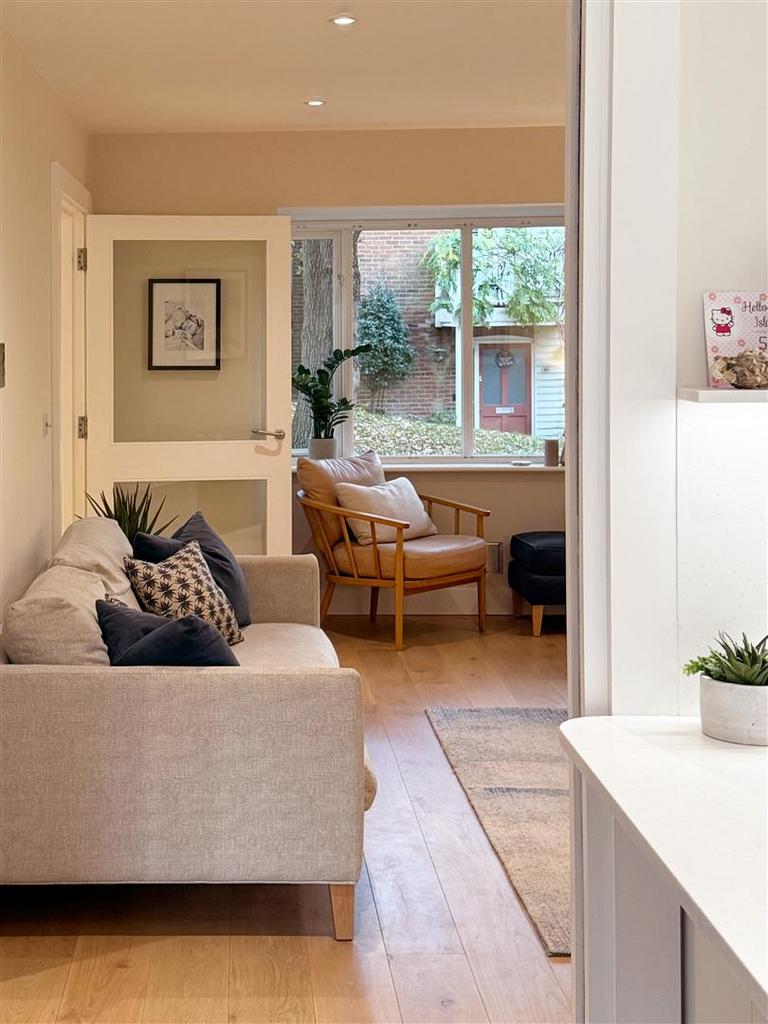 9. Living-room-3.jpg