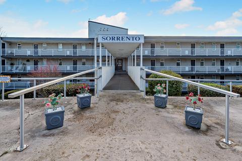 2 bedroom flat for sale, Sorrento, Middle Warberry Road TQ1