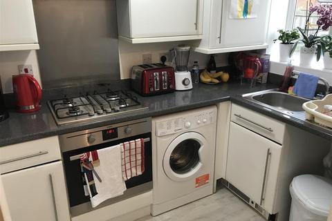 2 bedroom terraced house to rent, Pel Crescent, Oldbury