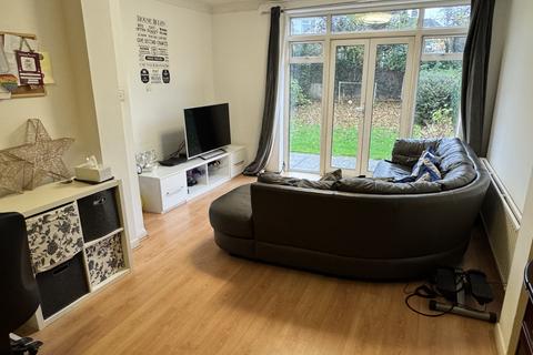 undefined, Lyncroft Avenue, Pinner HA5