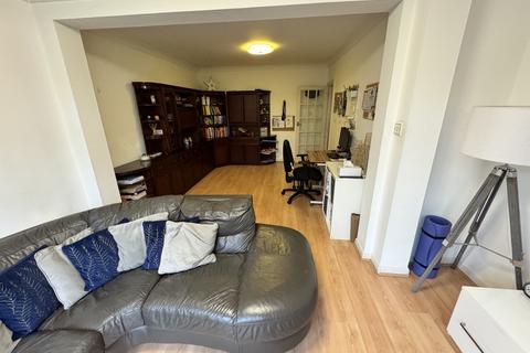 undefined, Lyncroft Avenue, Pinner HA5