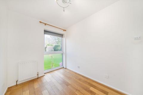 undefined, Cromwell Road, Teddington TW11