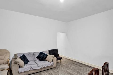 3 bedroom terraced house for sale, New Wellington Street, Blackburn, Lancashire, BB2 4DY