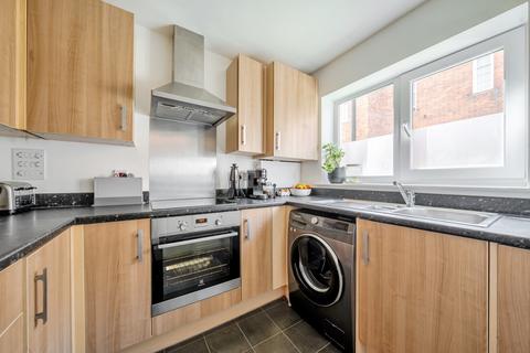 3 bedroom terraced house for sale, Longley Road, Chichester, PO19