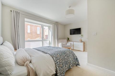 3 bedroom terraced house for sale, Longley Road, Chichester, PO19