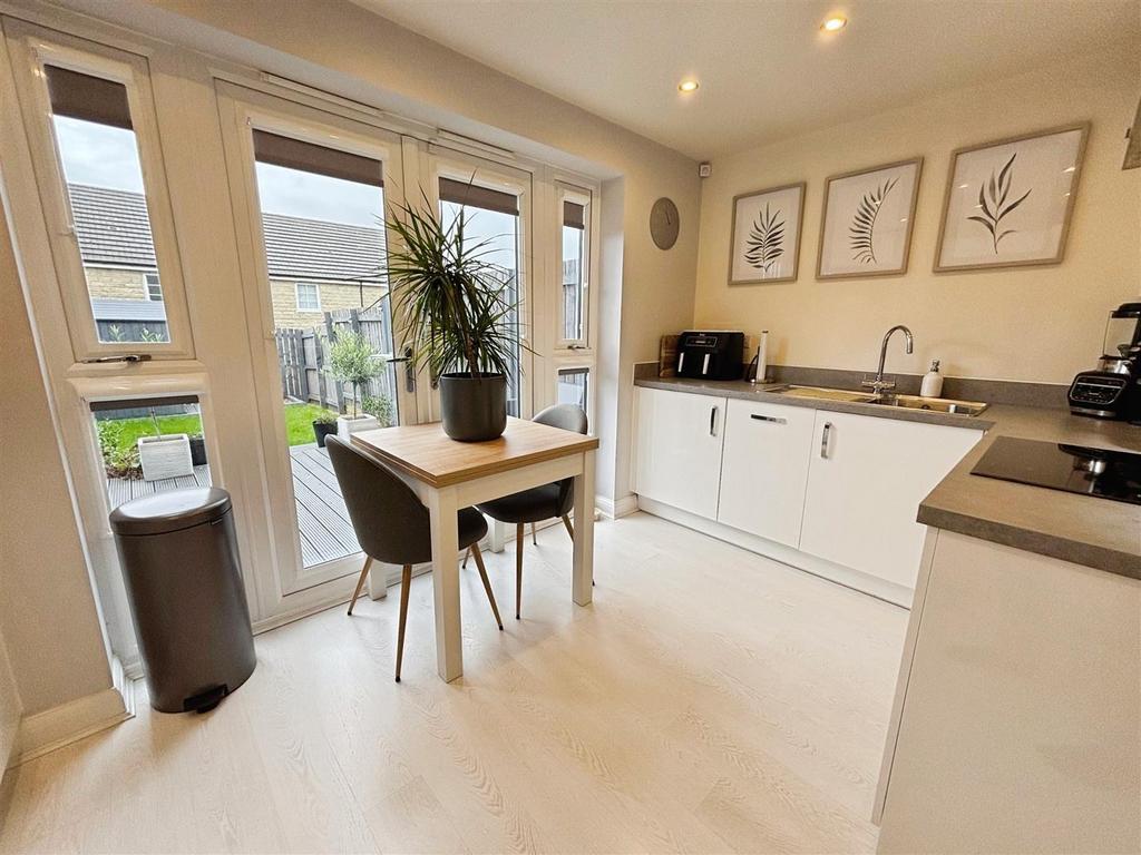 Breakfast Kitchen