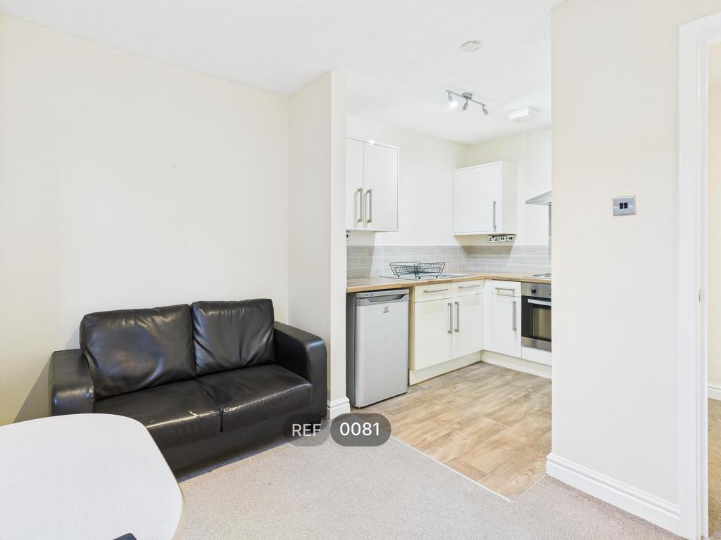 Kitchen &amp; Living area