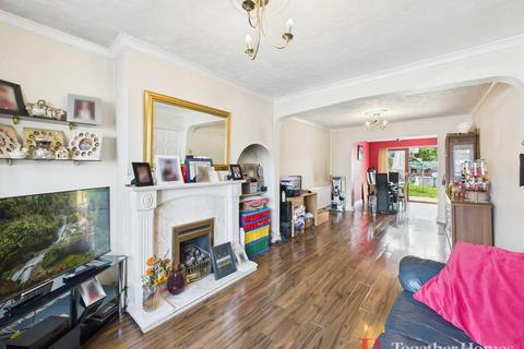 undefined, Guysfield Drive, Rainham