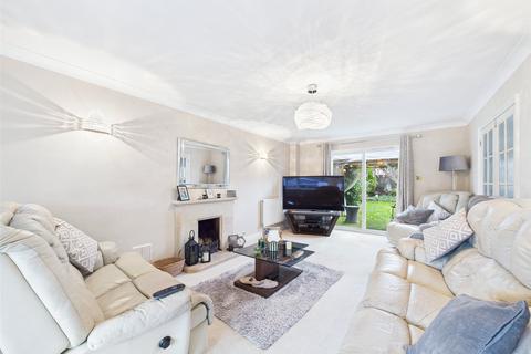 undefined, Waterdale Close, Hardwicke, Gloucester, Gloucestershire, GL2