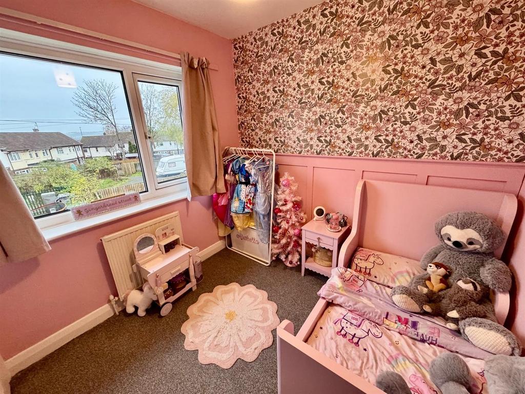 Bedroom 3b.jpg