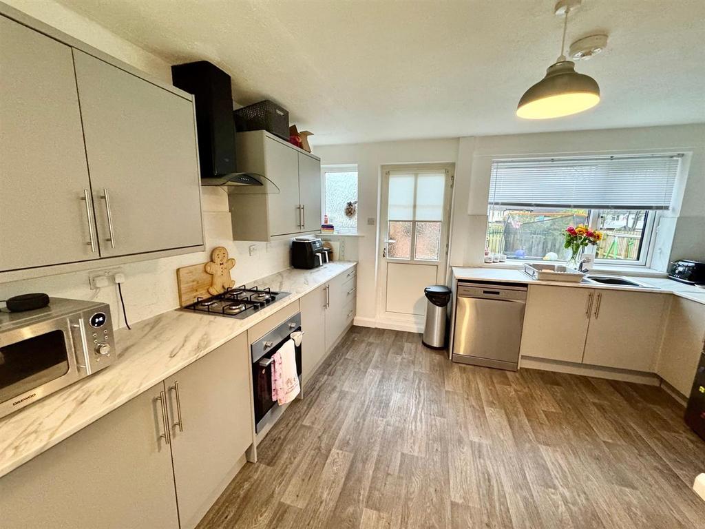 Kitchen - diner 2.jpg
