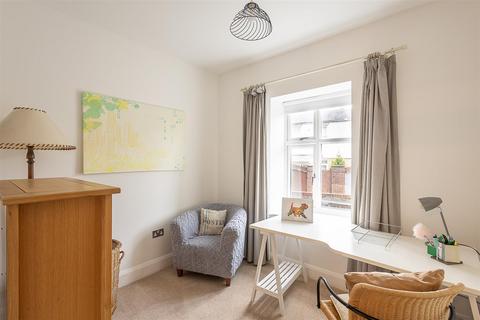 2 bedroom flat to rent, Eskdale Mansions, Eskdale Terrace, Jesmond