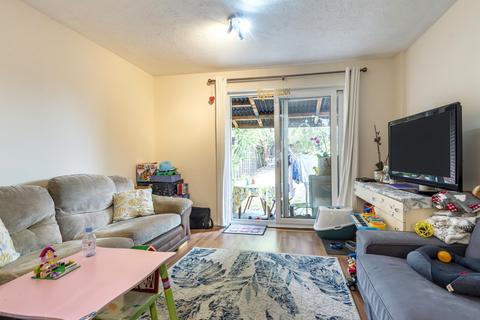 undefined, Pearce Close, Mitcham CR4