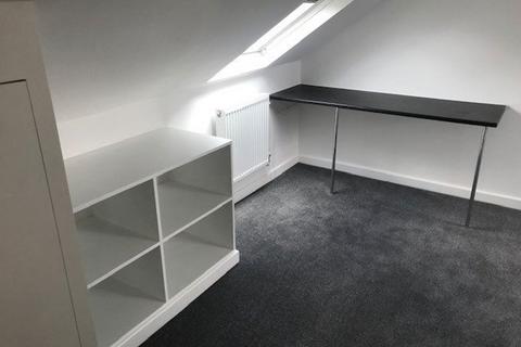 4 bedroom flat to rent, Cowley Road
