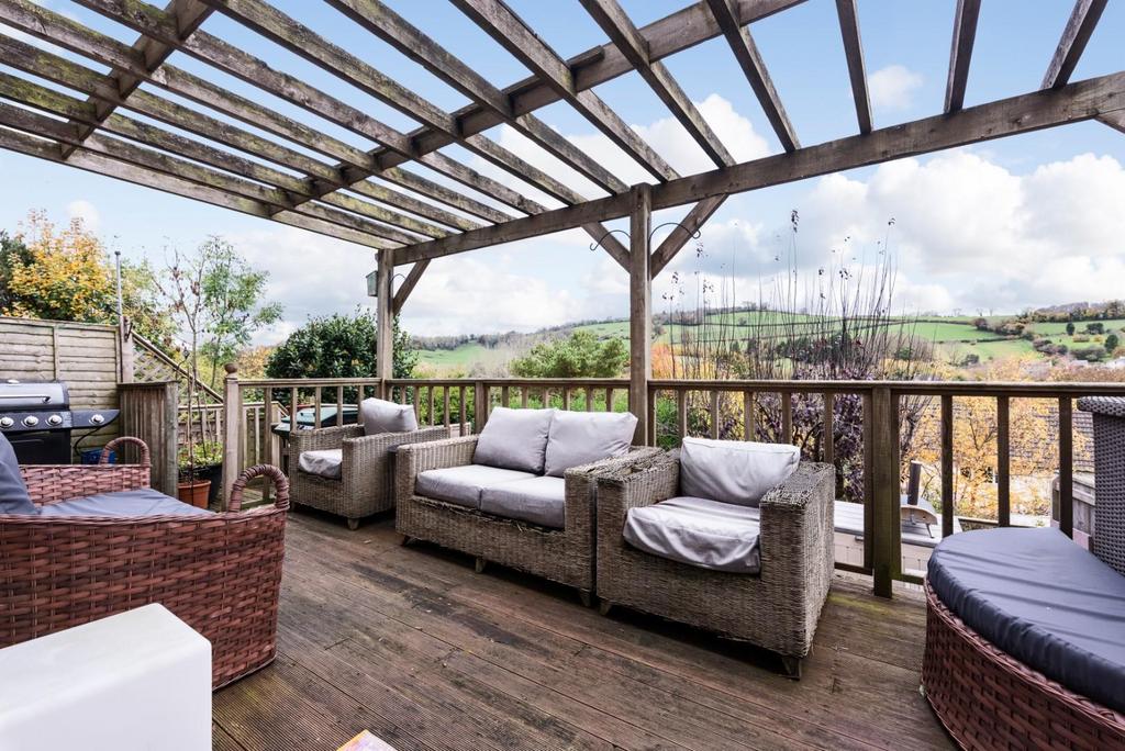 Decking 2.jpg