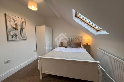 undefined, Room 5, Newcastle Avenue, Worksop
