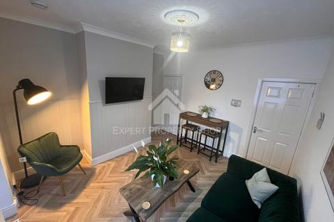 undefined, Room 5, Newcastle Avenue, Worksop