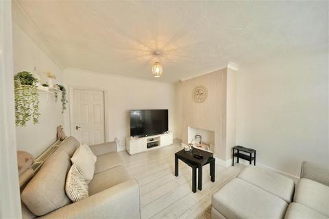 3 bedroom end of terrace house for sale, Willerby Road, Hull