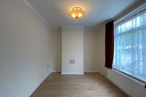 3 bedroom end of terrace house to rent, Dryfield Road, Edgware, HA8