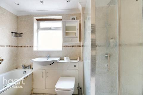 15 Abbey Road, Ilford, IG2 7NE