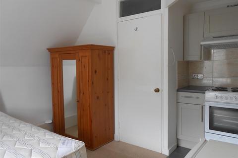 1 bedroom flat to rent, 84 Station Road, Okehampton EX20