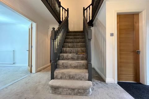 5 bedroom detached house to rent, Brobury Croft, Solihull, West Midlands, B91