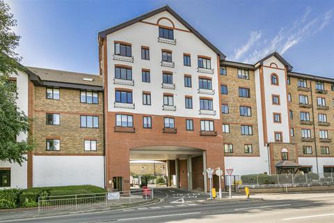 1 bedroom flat to rent, Sopwith Way, Kingston Upon Thames KT2